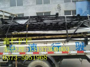 獲嘉賈經理古銅大門，圍墻護欄裝車待發